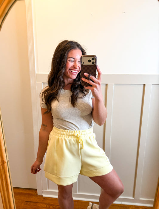 Lemonilla Model Scuba Short