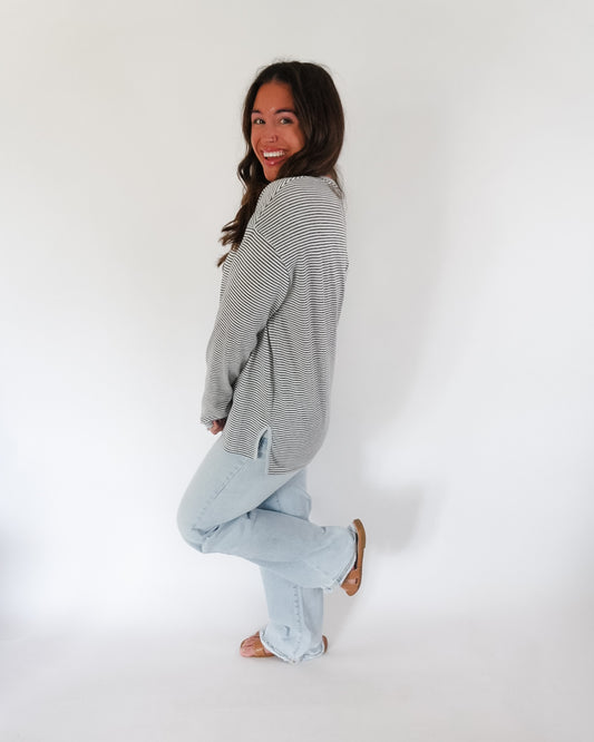 Black & White Contrast Striped Knit Top