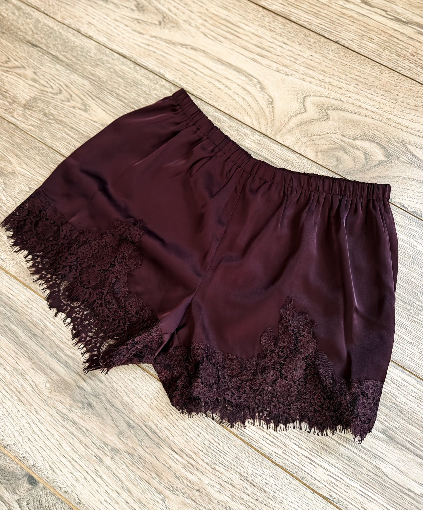 Chocolate Lace Mid Rise Short