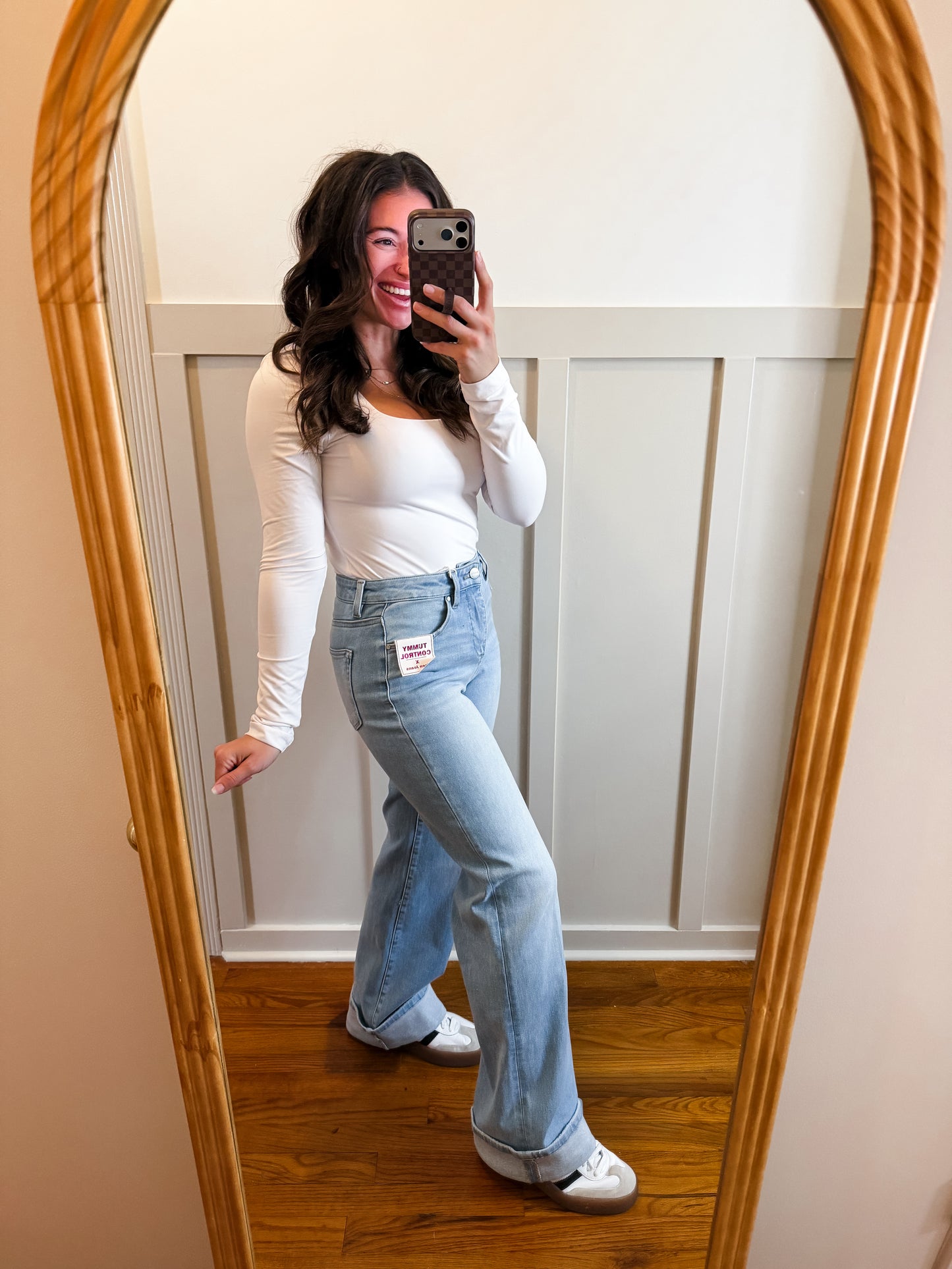 Light Cuffed Wide Leg Risen HR tummy control