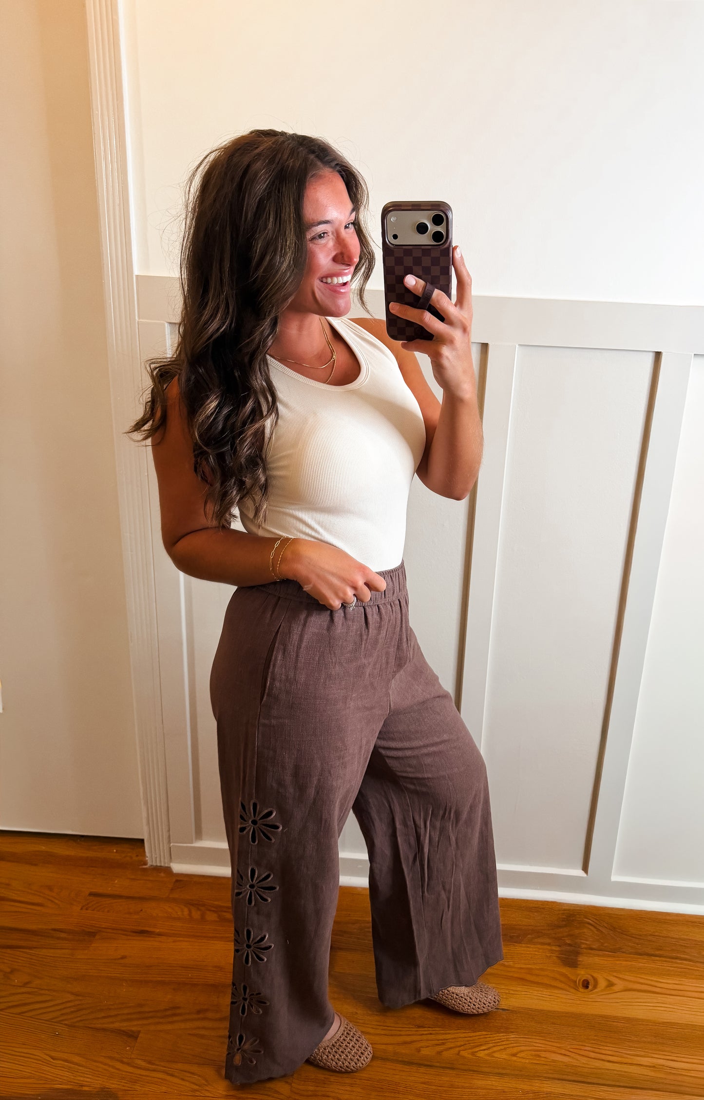 Elowyn Brown Embroidered On The Side Pant