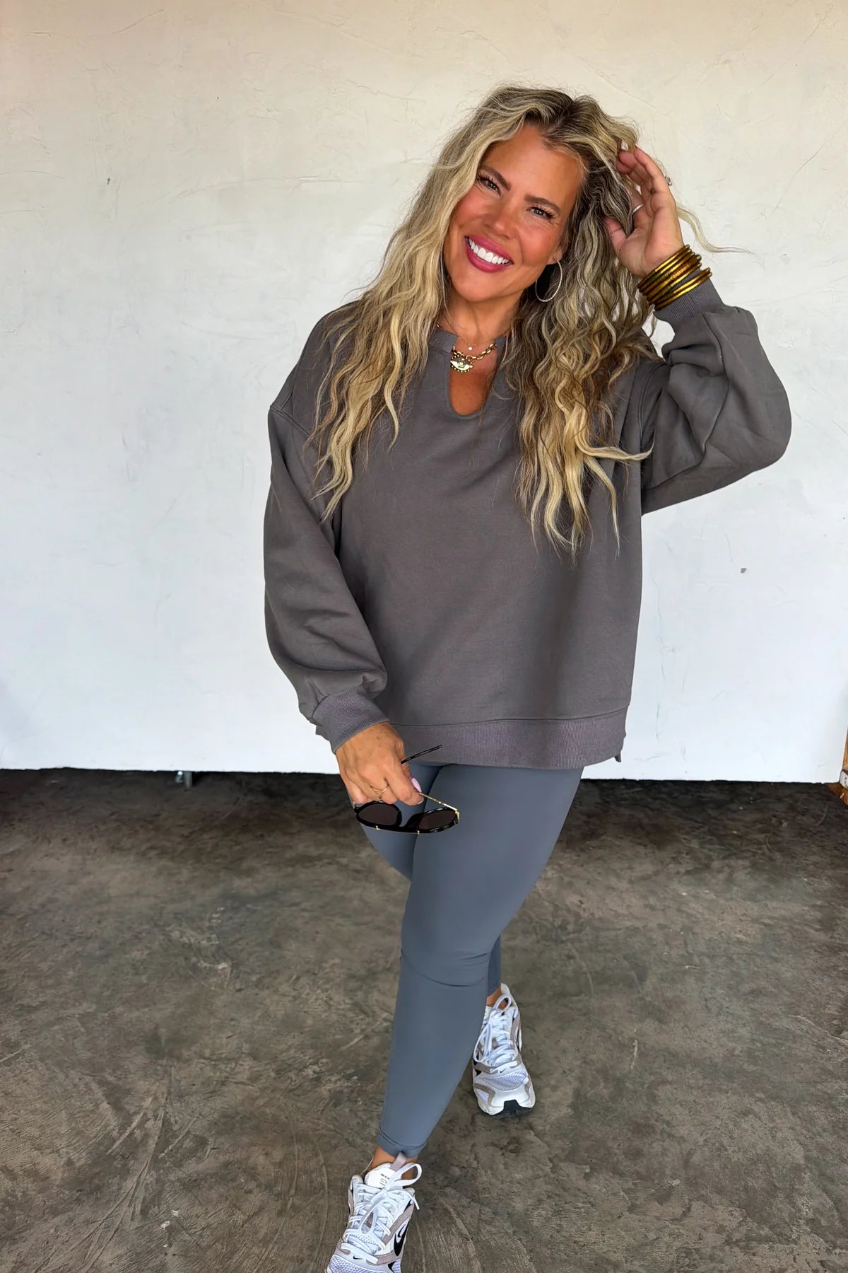 PREORDER- LIVED IN OVERSIZED PULLOVER