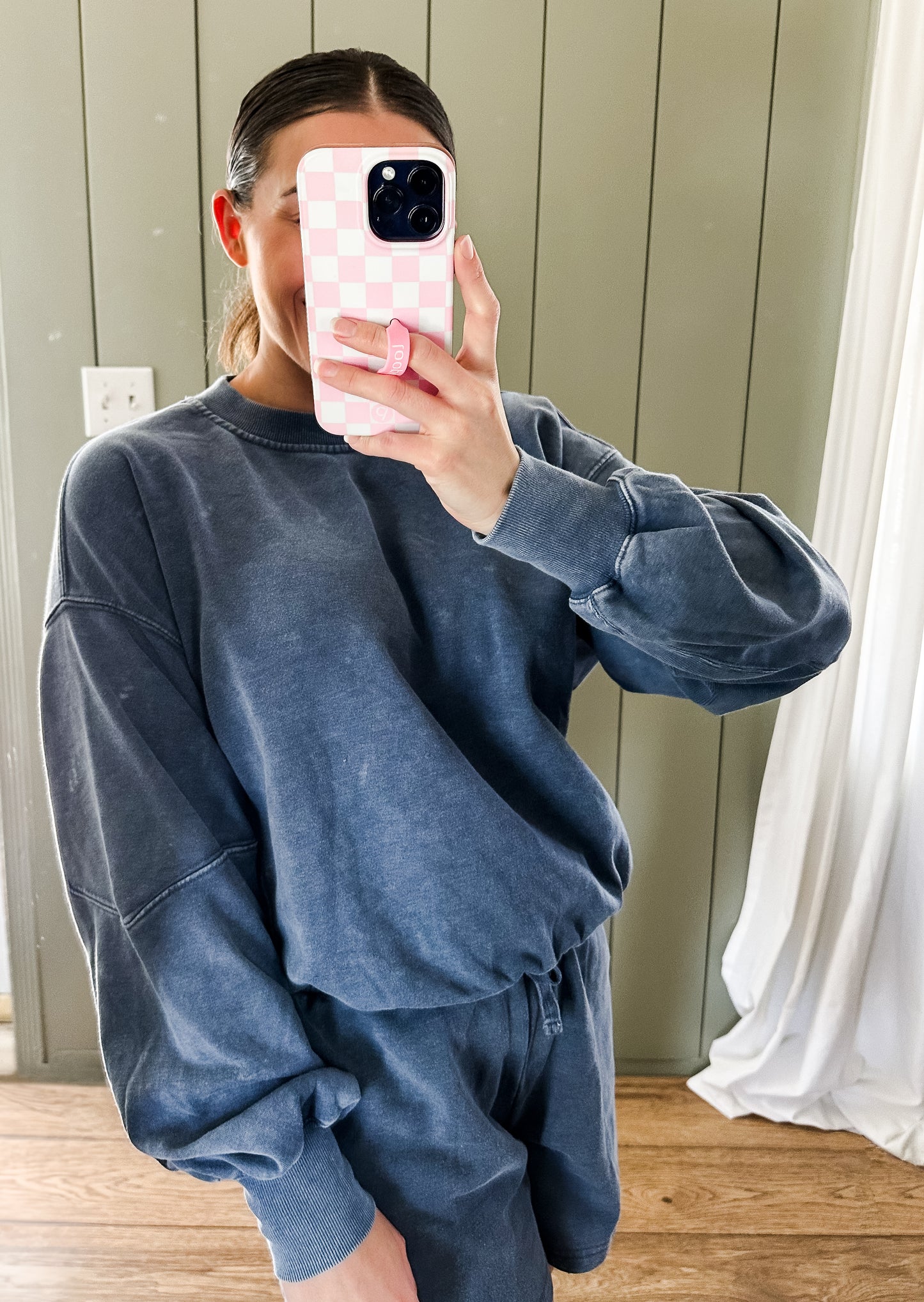 Maya Mineral Washed Sweatshirt