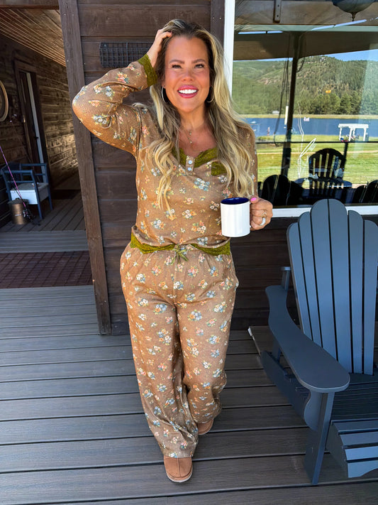 EXTRA PREORDER- FLORAL & LACE WAFFLE PJS