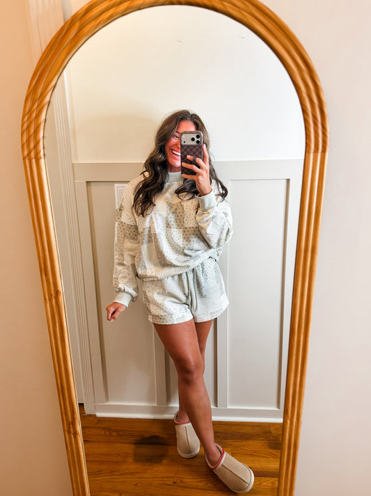 Sage Mock Neck Patch Work SWEATSHIRT