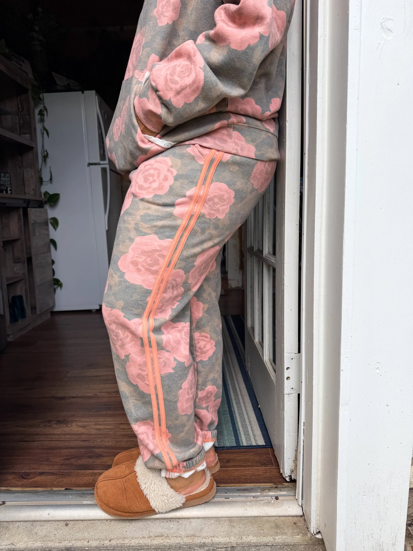 PREORDER- VINTAGE ROSE JOGGERS