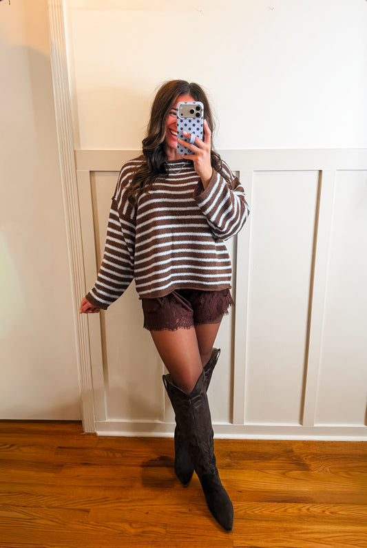 Chocolate Lace Mid Rise Short